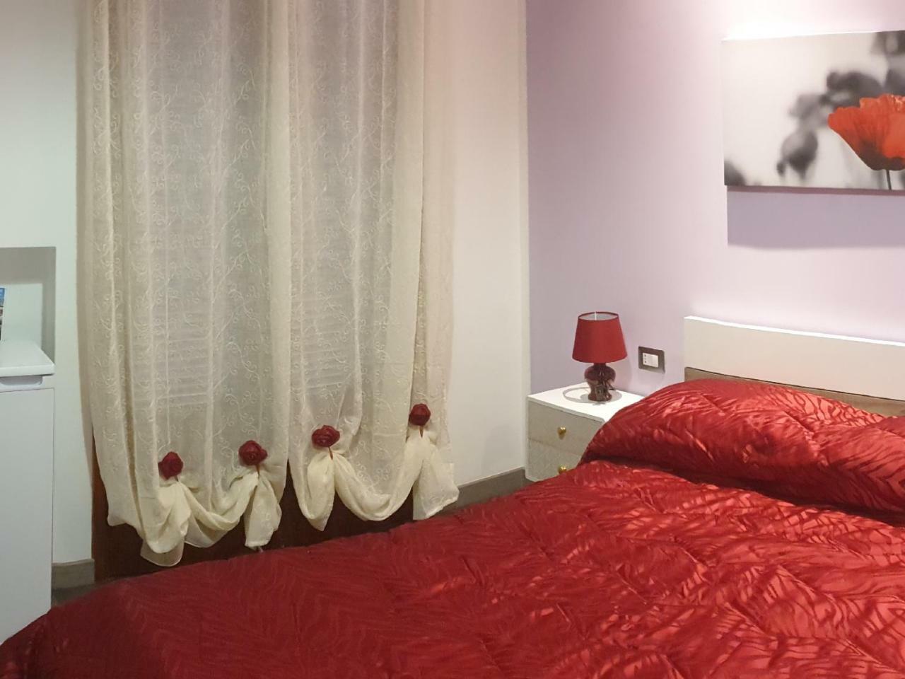 Bed & Breakfast T-room Tropea